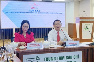 Ban tổ chức thông tin tại buổi họp báo. Ảnh: hcmcpv.org