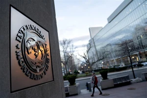 Biểu tượng IMF tại Washington, D.C. (Mỹ). Ảnh: AFP/TTXVN