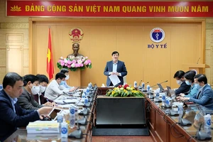 Bộ trưởng Bộ Y tế Nguyễn Thanh Long chủ trì cuộc họp với 5 tỉnh thành phía Nam đang có số ca mắc và tử vong do Covid-19 tăng cao