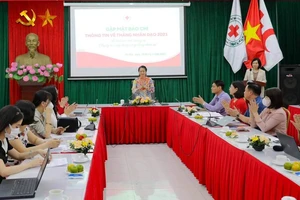 Tháng Nhân đạo năm 2023 phấn đấu giúp đỡ 100.000 địa chỉ nhân đạo