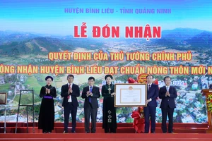 Huyện miền núi, biên giới đầu tiên của cả nước đạt chuẩn nông thôn mới