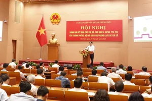 Hà Nội cần chấn chỉnh, lưu ý những phản ánh của người dân về bộ phận một cửa