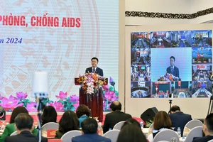 Huy động y tế tư nhân tham gia điều trị HIV/AIDS 