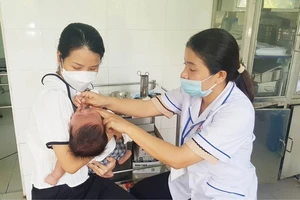 Phát động chiến dịch "Bảo vệ bé từ những bước đầu tiên" bằng vaccine Rota