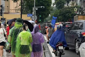 Xử lý các đối tượng bán ghế, trông giữ xe chặt chém tại buổi sơ duyệt diễu binh, diễu hành