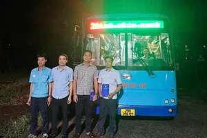  Mở tuyến xe buýt 20ATC hàng ngày chạy tới "xã đảo" duy nhất ở Thủ đô 