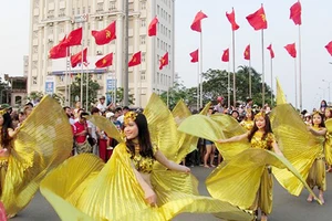 Thỏa sức xem nghệ thuật miễn phí tại Festival Huế 2018