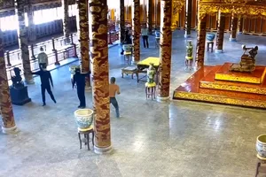 Cho thôi việc hai nhân viên bảo vệ tại điện Thái Hòa vào ngày 24-5