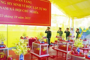 Truy điệu, an táng 34 liệt sĩ hy sinh tại Thành cổ Quảng Trị và trường Bồ Đề
