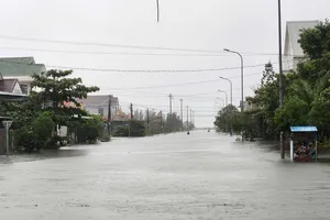 Huế khẩn cấp khắc phục sạt lở và ngập lụt cục bộ