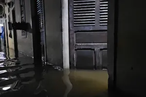 Heavy rain spreading across central provinces from Quang Tri to Quang Ngai