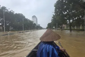 Cộng đồng mạng xã hội phẫn nộ trước những kẻ chèo đò hám lợi