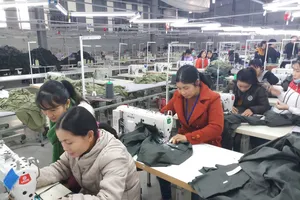 Công nhân đã quay trở lại làm việc sau khi lãnh đạo công ty cam kết trả lương