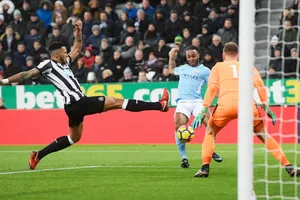 Tình huống Raheem Sterling ghi bàn duy nhất của trận đấu. Ảnh: Getty Images 