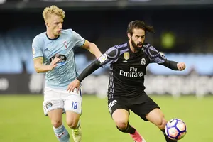 Real (đen) sẽ gặp khó khăn trước Celta. Ảnh: Getty Images 