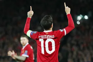 Chiếc áo số 10 của Philippe Coutinho sẽ Liverpool được hoàn tiền. Ảnh: Getty Images 