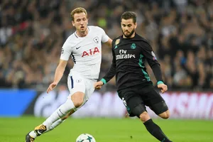 Harry Kane (trái) trong lần đối đầu Real Madrid ở Champions League mùa này. Ảnh: Getty Images 