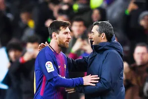 Messi và HLV Valverde đã khiến cho Celta có trận thua đậm. Ảnh: Getty Images