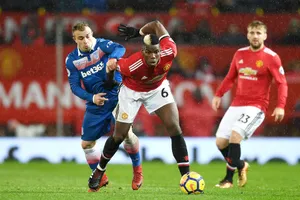 Man.United - Stoke City 3-0: Thắng dễ, Pogba “hù dọa” Man.City