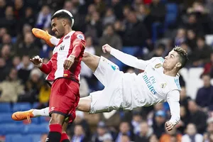 Ronaldo thể hiện khả năng ghi bàn khủng khiếp vào lưới Girona. Ảnh: Getty Images
