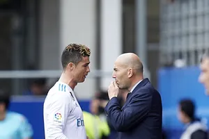 Zidane đang cầu mong các trụ cột quan trọng như Ronaldo bình an vô sự trở về. Ảnh: Getty Images