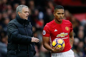 Antonio Valencia tin Man.United đang tiến bộ cùng HLV Jose Mourinho. Ảnh: Getty Images