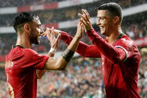 Ronaldo không ghi bàn, nhưng Bồ Đào Nha vẫn thắng.Ảnh Getty Images