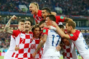 Luka Modric và đồng đội mừng ngày khởi đầu hoàn hảo. Ảnh: Getty Images