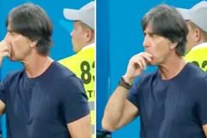 Loew thể hiện màn mất vệ sinh cá nhân quen thuộc. Ảnh cắt từ clip.