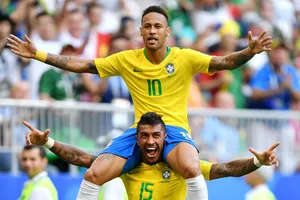 Neymar (trên) đang dần truyền những nguồn cảm hứng đầu tiên cho Brazil. Ảnh: Getty Images