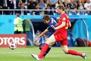Vertonghen mắc lỗi lớn trong bàn thua đầu của Bỉ. Ảnh: Getty Images