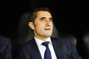 HLV Valverde tuyên bố Barca sẽ tiếp tục mua sắm. Ảnh: Getty Images