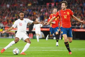 Raheem Sterling ung dung mở tỷ số để kết thúc cơn khô hạn bàn thắng trong 3 năm. Ảnh: Getty Images 