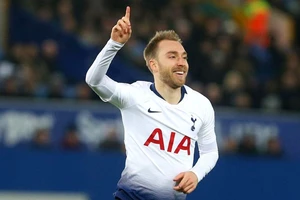 Christian Eriksen vẫn đang khiến Tottenham lo lắng về tương lai. Ảnh: Getty Images 