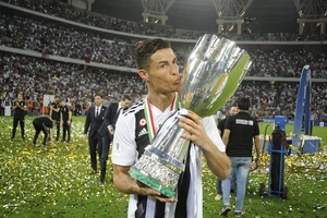 Cristiano Ronaldo và danh hiệu đầu tiên cùng Juve. Ảnh: Getty Images