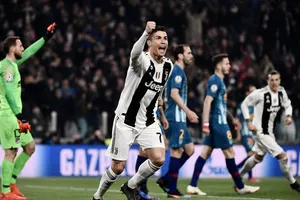 Cristiano Ronaldo tiếp tục khẳng định là ngôi sao sáng nhất Champions League. Ảnh: Getty Images 