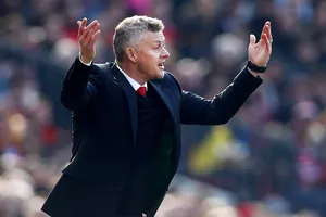 HLV Ole Gunnar Solskjaer không hài lòng khi chứng kiến trận đấu. Ảnh: Getty Images 