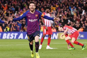 Lionel Messi mừng bàn thắng trong ngày thiết lập kỷ lục. Ảnh: Getty Images 