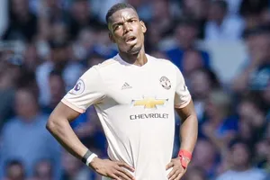 Paul Pogba thất vọng sau trần cầu mà anh cũng hoàn toàn “biến mất” tại Everton. Ảnh: Getty Images 