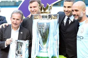 Pep Guardiola đang khiến nụ cười trên mặt các quan chức Man.City không bao giờ tắt. Ảnh: Getty Images