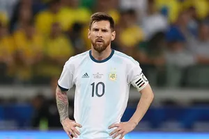 Lionel Messi đã kết thúc giải theo cách tồi tệ nhất cho cá nhân anh. Ảnh: Getty Images 