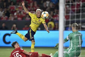 Mesut Oezil được kỳ vọng vào một diện mạo mới ở mùa này. Ảnh: Getty Images