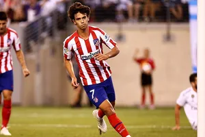 Joao Felix đầy sự lạnh lùng sau khi ghi bàn. Ảnh: Getty Images