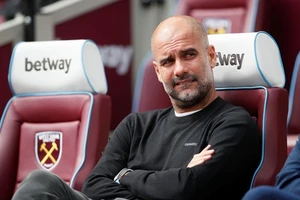 HLV Pep Guardiola may mắn thoát khỏi những rắc rối lớn trong nổ lực duy trì thành công liên tục ở Man.City. Ảnh: Getty Images