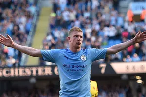 Kevin De Bruyne chấn thương không nghiêm trọng là tin vui với Man.City. Ảnh: Getty Images