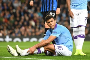 Rodri chấn thương là một khó khăn khác với HLV Pep Guardiola. Ảnh: Getty Images