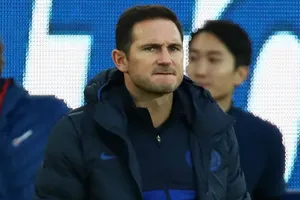 HLV Frank Lampard thất vọng khi một lần nữa Chelsea gục ngã trên sân nhà. Ảnh: Getty Images