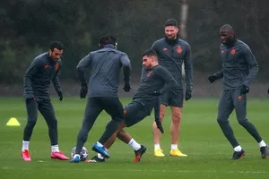 CLB bắt đầu có thể cho phép cầu thủ tập các bài đối kháng. Ảnh: Getty Images