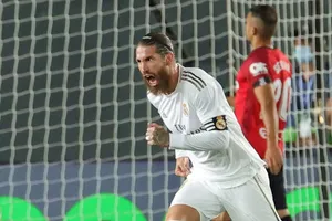 Sergio Ramos tiếp tục truyền cảm hứng cho cuộc đua vô địch của Real. Ảnh: Getty Images