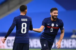 Olivier Giroud ghi cú đúp để vượt qua huyền thoại Michel Platini vươn lên vị trí thứ 2 các chân sút vĩ đại nhất tuyển Pháp. Ảnh: Getty Images